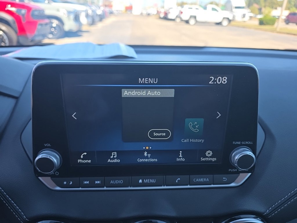 Used 2024 Nissan Sentra SV FWD image 17