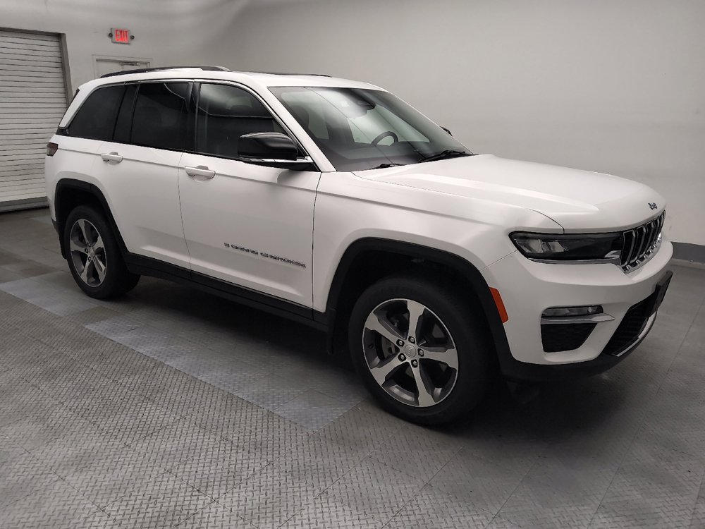 Used 2022 Jeep Grand Cherokee Limited 4xe w/ MOPAR Finishing Package AWD/4WD image 11