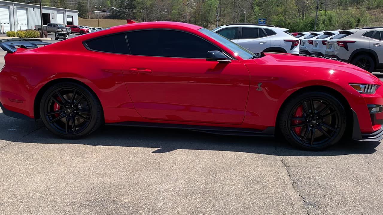 Used 2021 Ford Mustang Shelby GT500 w/ Technology Package RWD image 8