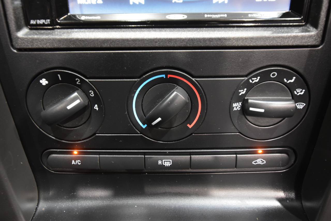 Used 2008 Ford Mustang Shelby GT500 RWD image 34