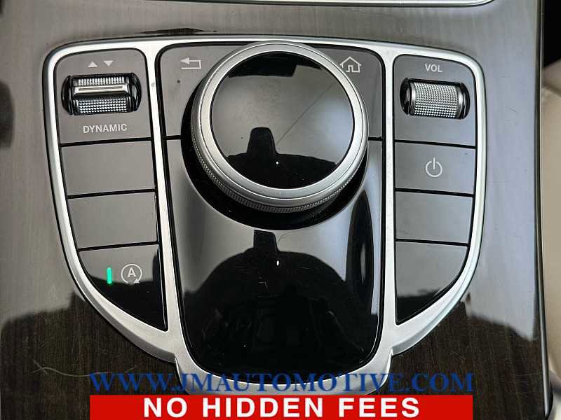 Used 2019 Mercedes-Benz C 300 4MATIC Sedan image 33