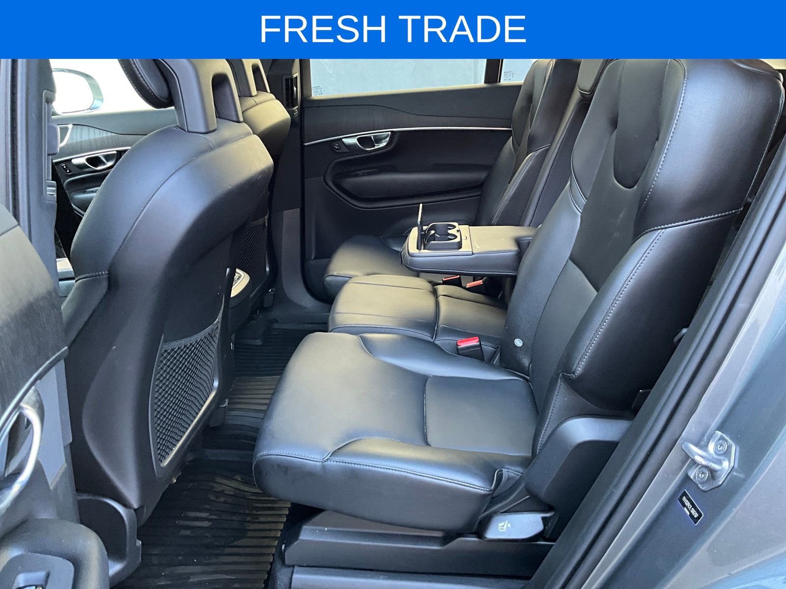 Used 2020 Volvo XC90 T5 Momentum w/ Protection Package Premier image 28