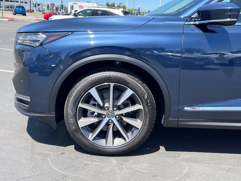 Used 2026 Acura MDX w/ Technology Package AWD/4WD image 5