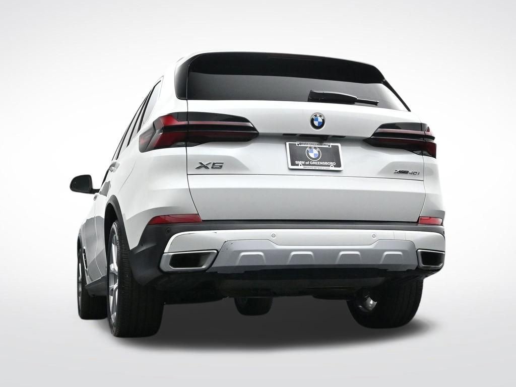 Used 2025 BMW X5 xDrive40i AWD/4WD image 36