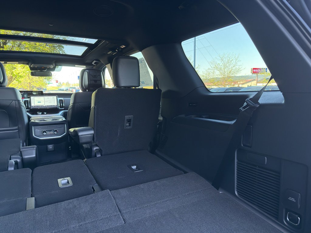 New 2026 Ford Expedition Platinum AWD/4WD image 9
