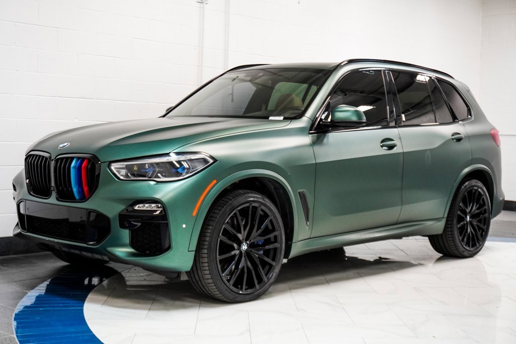 Used 2020 BMW X5 M50i w/ Premium Package image 4