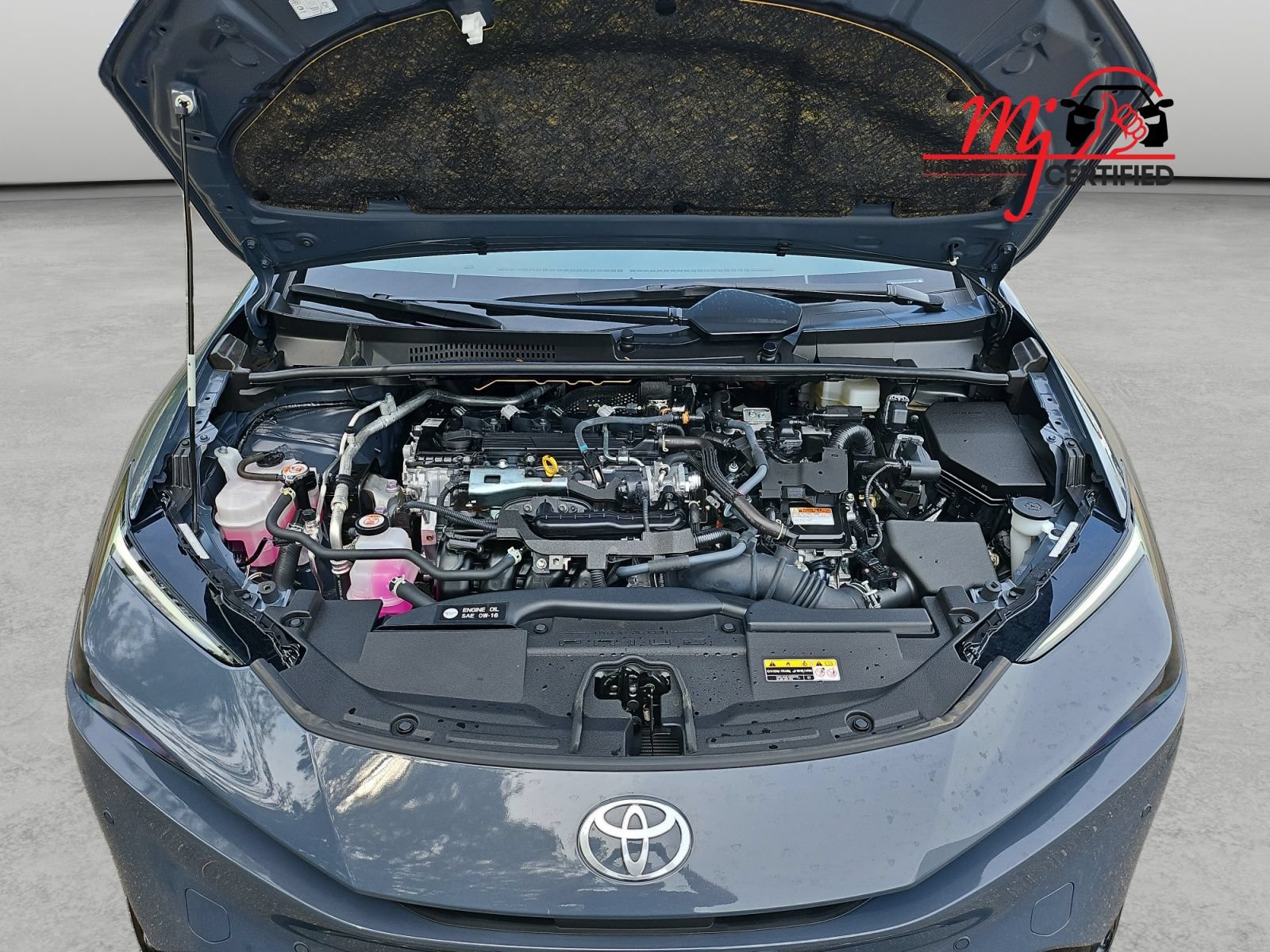 Used 2024 Toyota Prius XLE FWD image 38