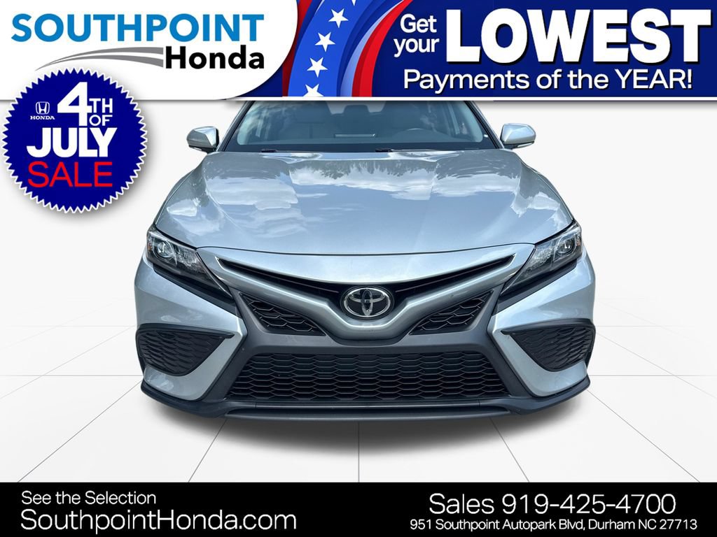 Used 2024 Toyota Camry SE FWD image 2