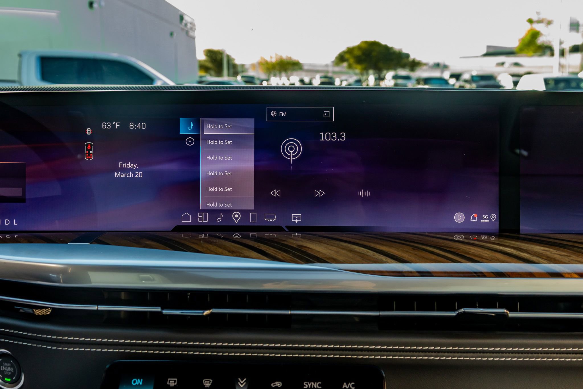 Used 2026 Cadillac Escalade Platinum Sport w/ LPO, ONYX Package image 25