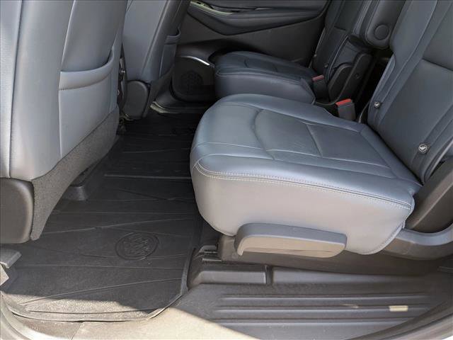 Used 2022 Buick Enclave Essence image 20