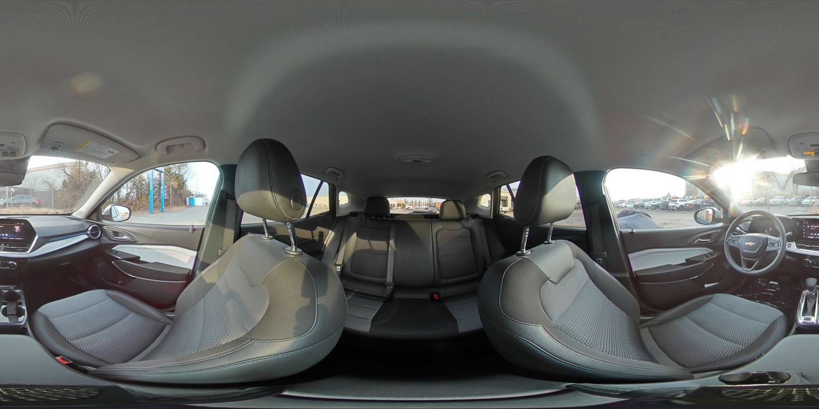 Used 2025 Chevrolet Trax LT image 40