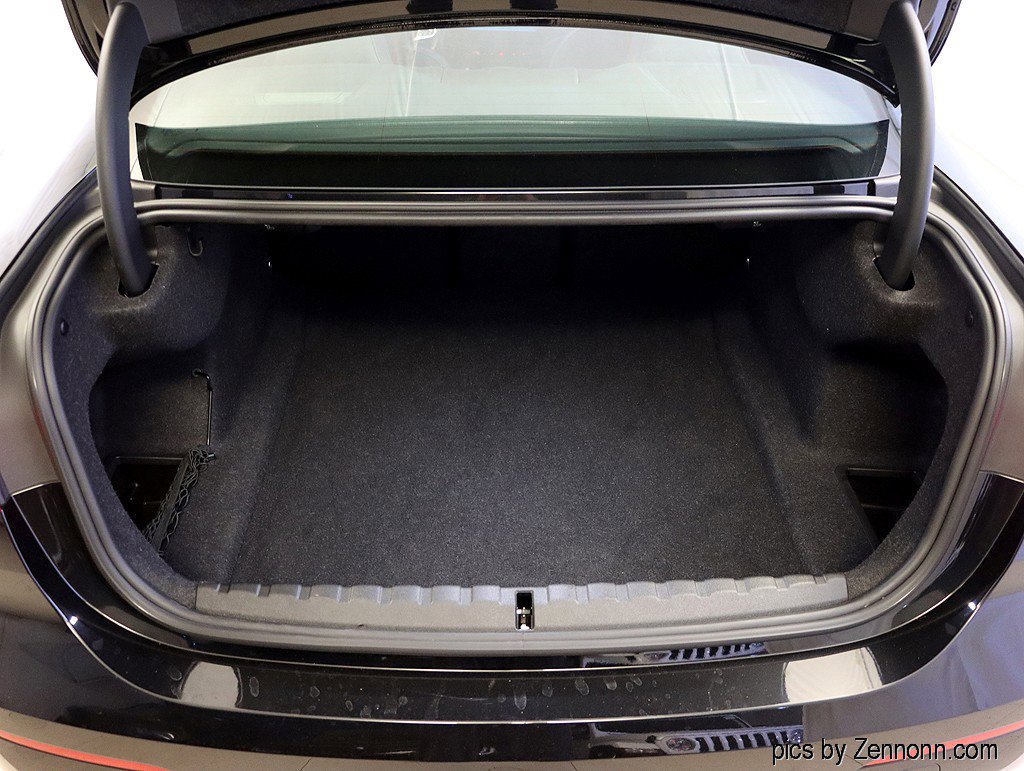 Used 2025 BMW 430i xDrive Coupe w/ M Sport Package image 26