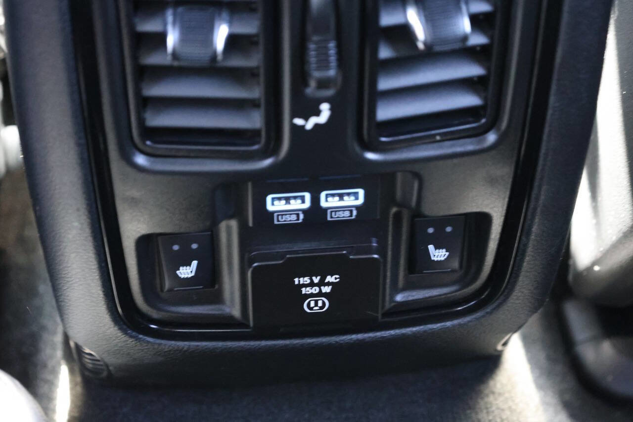 Used 2022 Dodge Durango SRT w/ Premium Interior Group AWD/4WD image 23