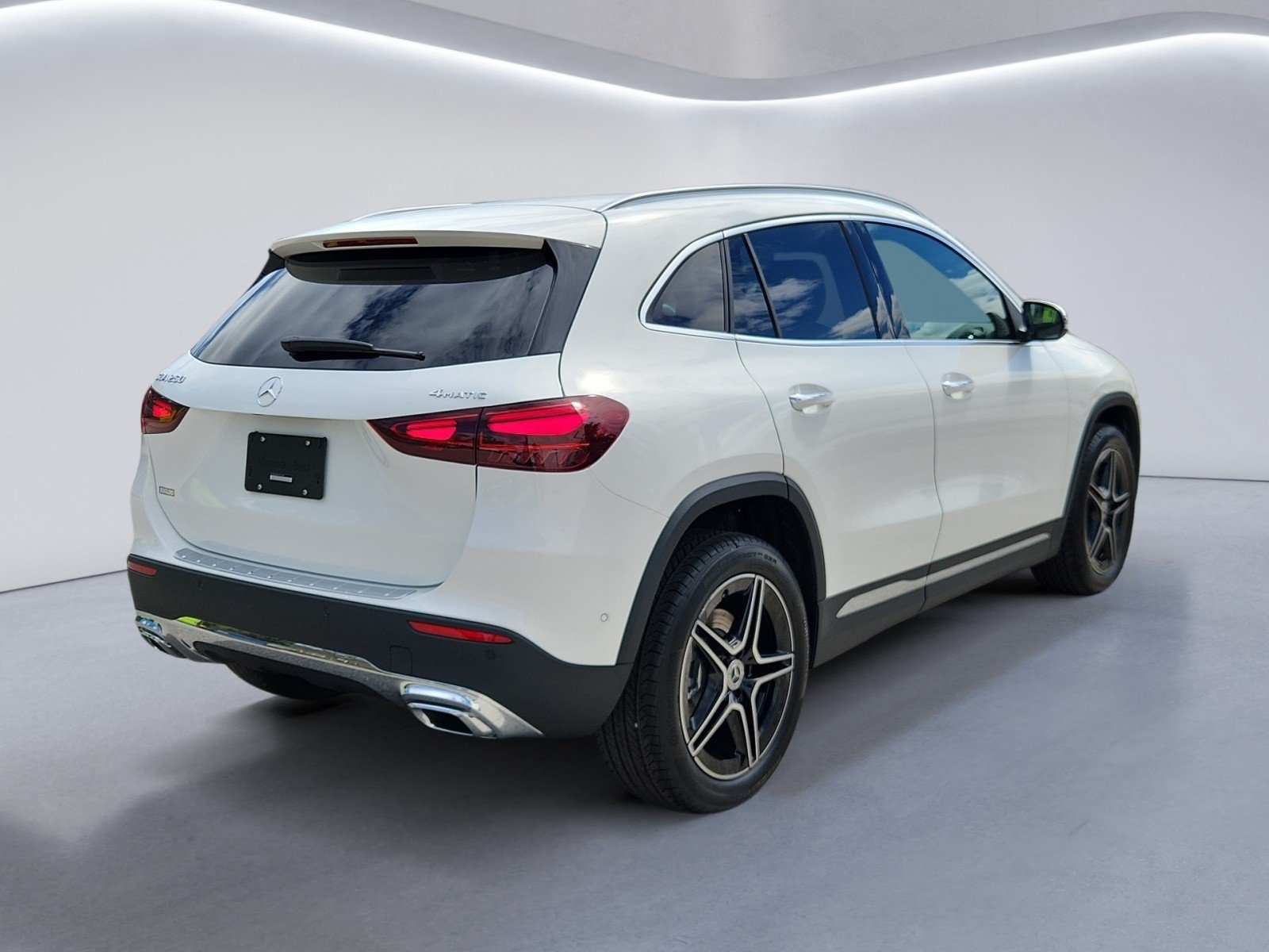 New 2026 Mercedes-Benz GLA 250 4MATIC image 4