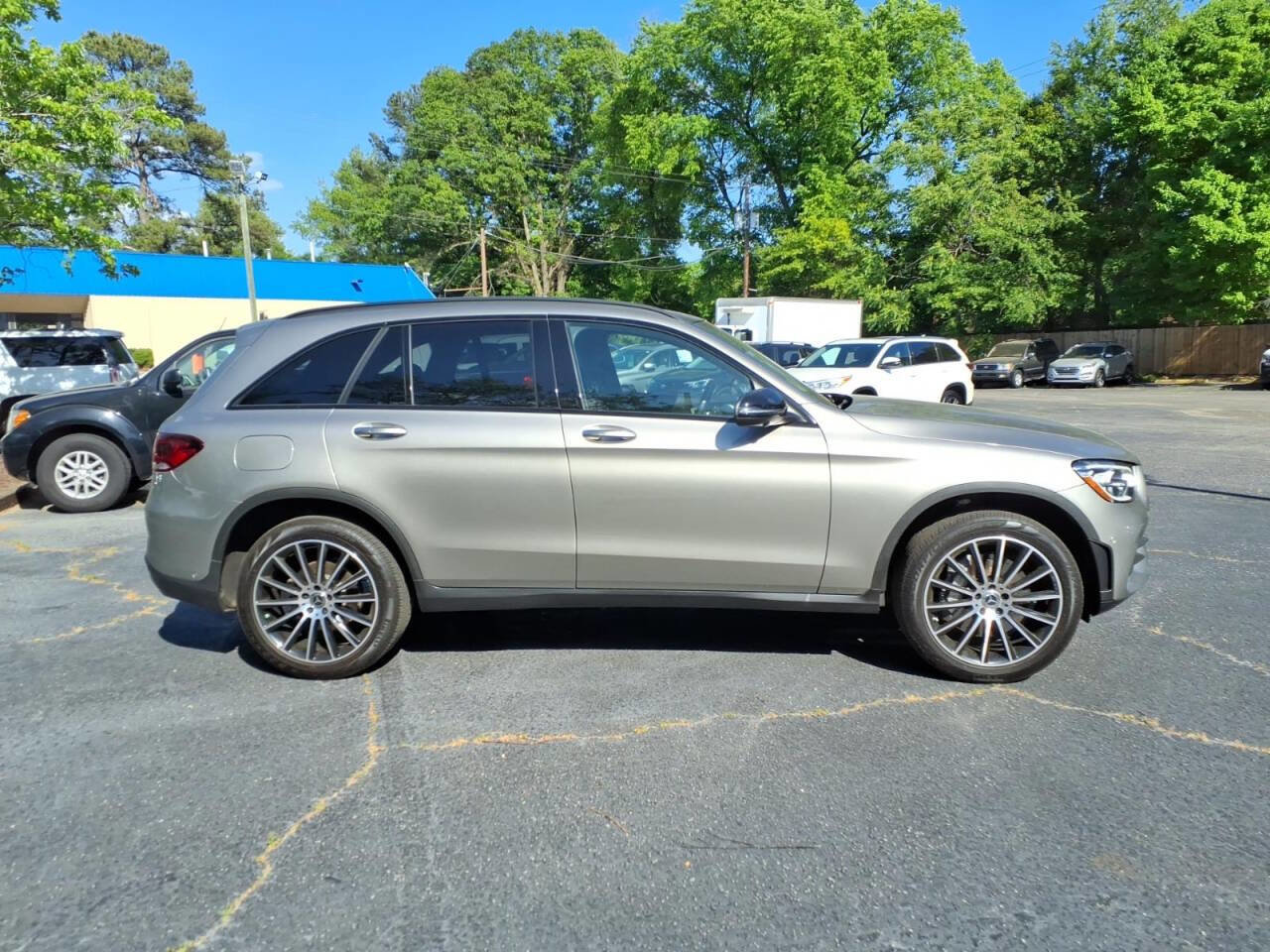 Used 2020 Mercedes-Benz GLC 300 image 2