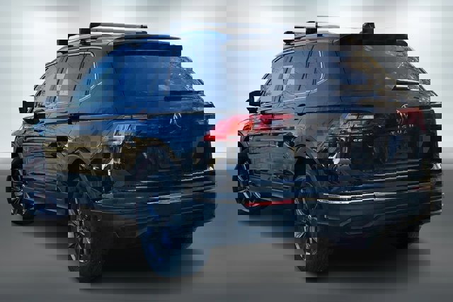 Used 2022 Volkswagen Tiguan SE image 10