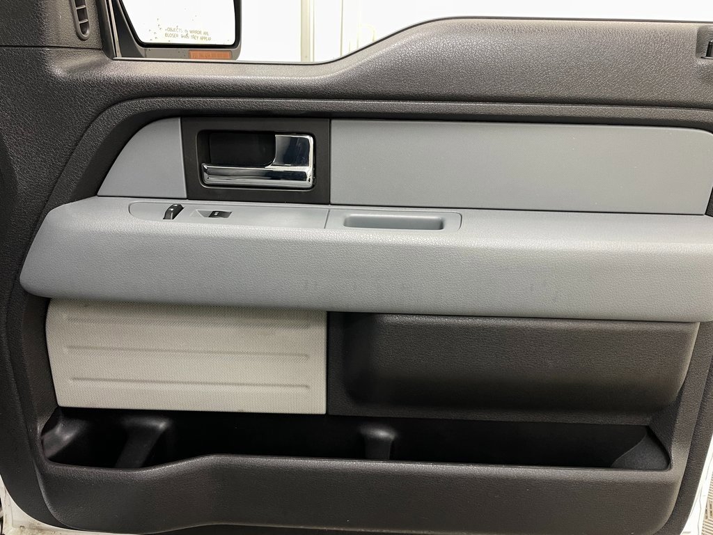 Used 2013 Ford F150 XLT w/ XLT Chrome Pkg image 37