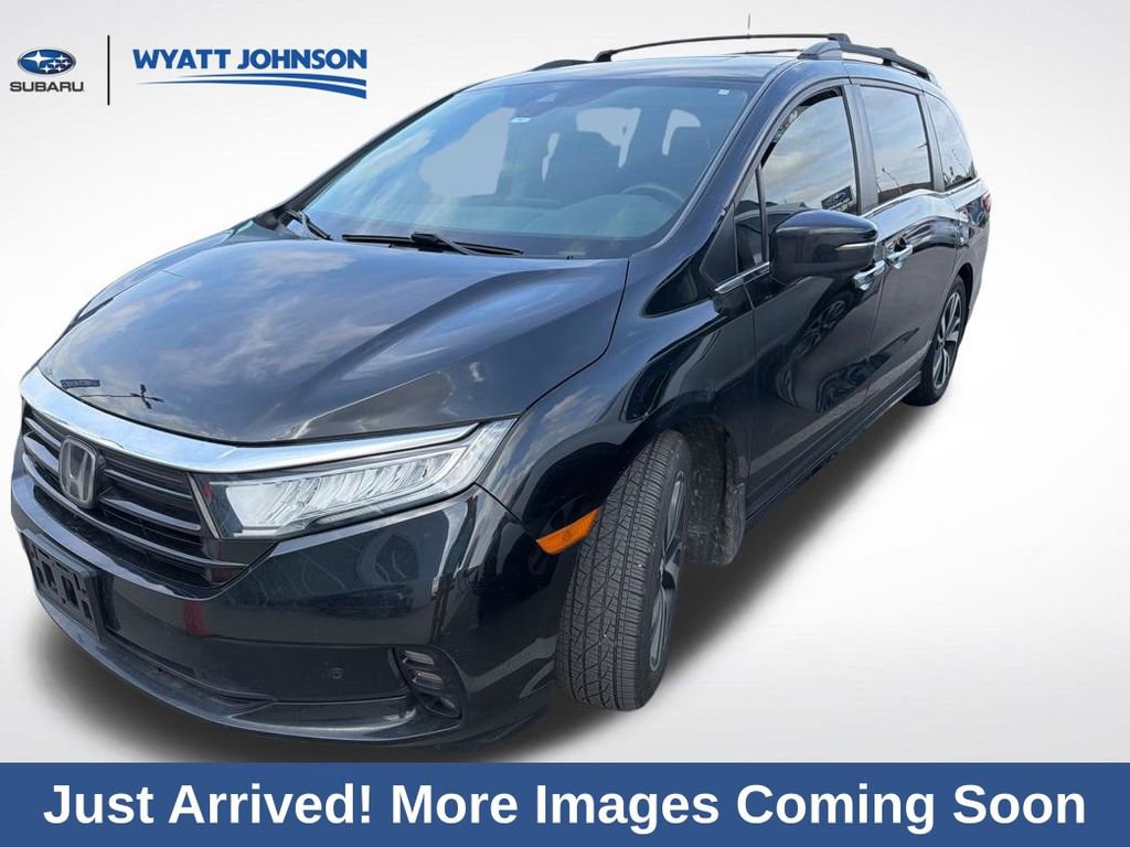 Used 2023 Honda Odyssey Touring image 1