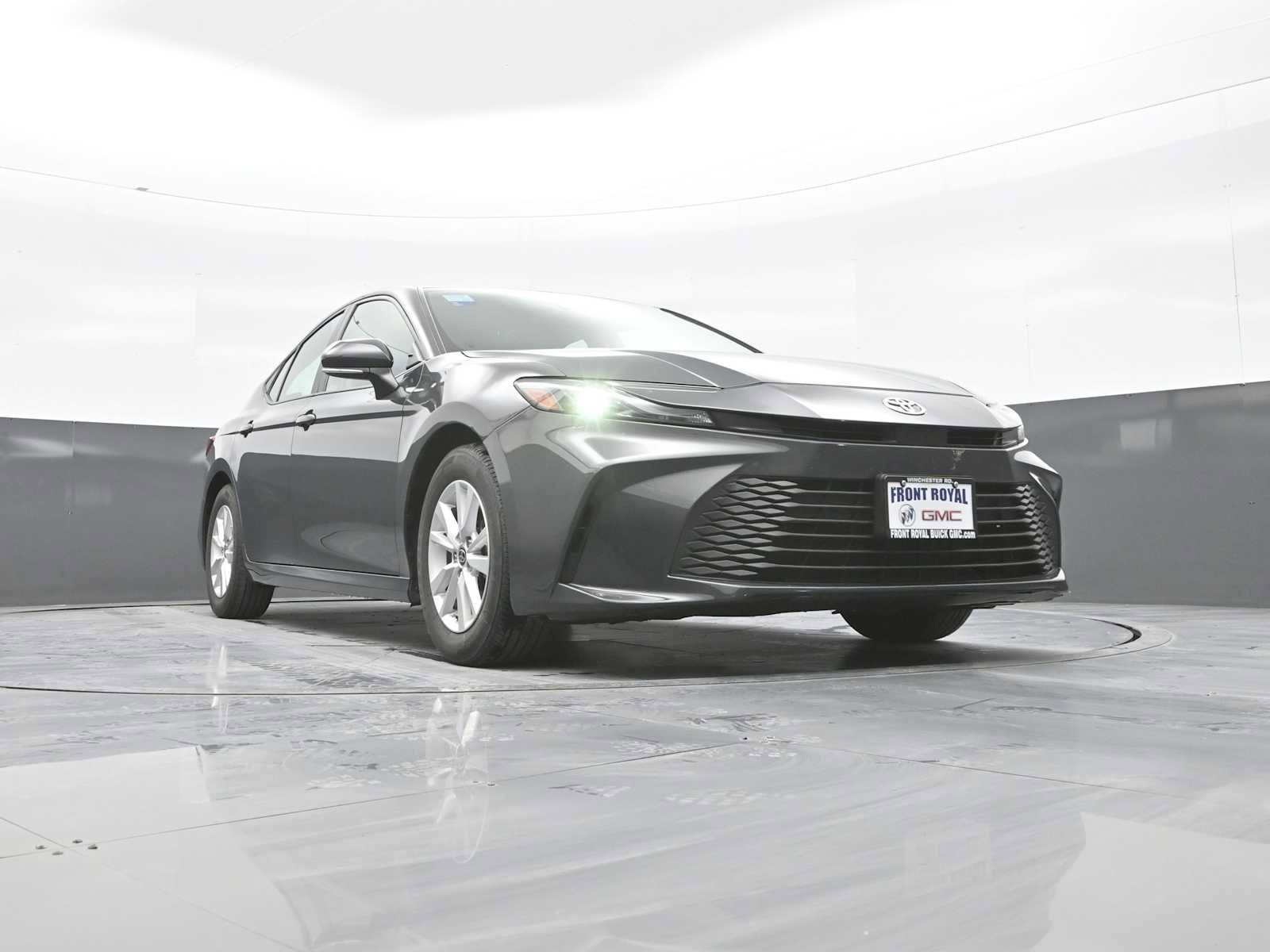 Used 2025 Toyota Camry LE w/ Convenience Package FWD image 32