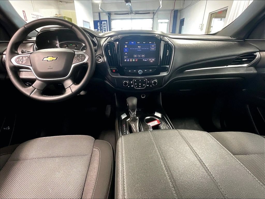 Used 2023 Chevrolet Traverse LT AWD/4WD image 22