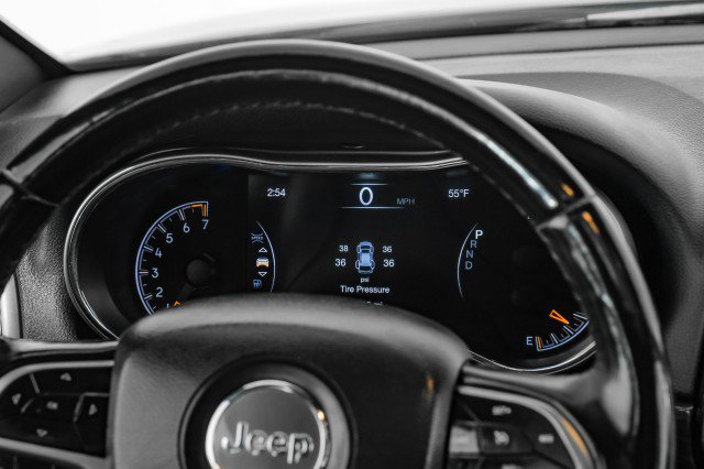 Used 2020 Jeep Grand Cherokee Limited image 16