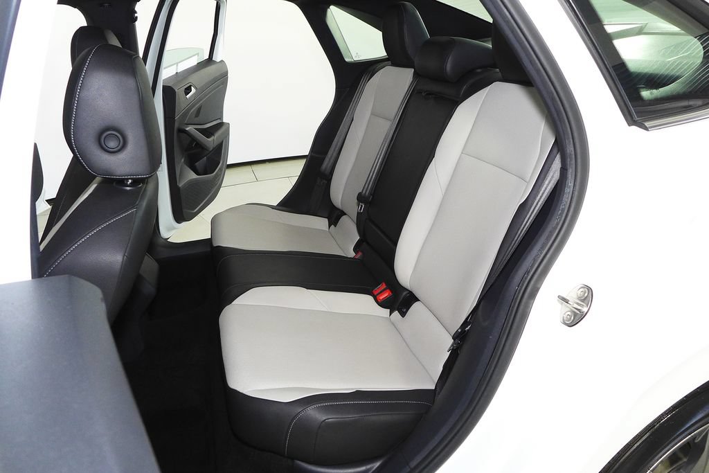 Used 2019 Volkswagen Jetta R-Line FWD image 21