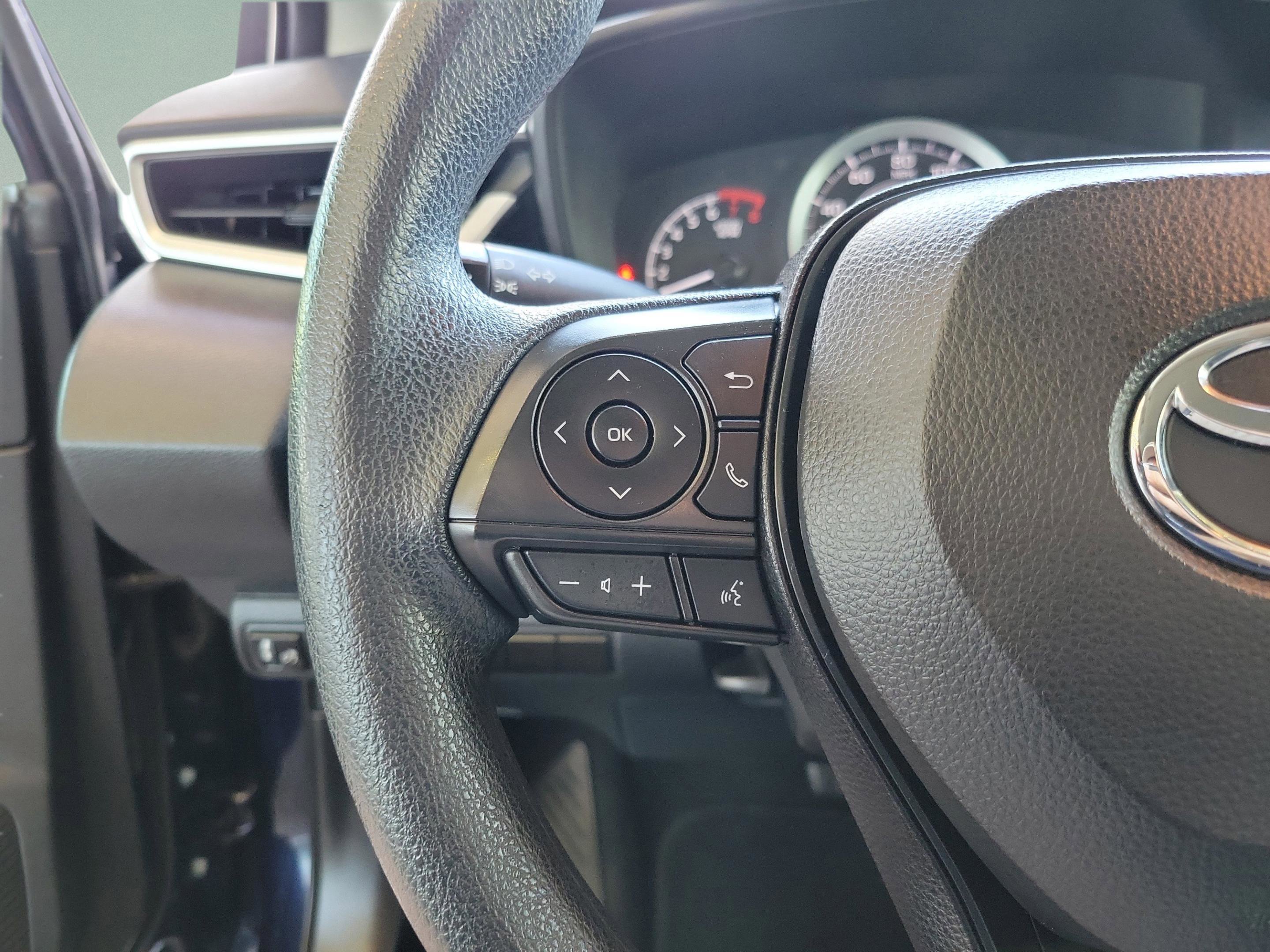 Used 2022 Toyota Corolla LE FWD image 22