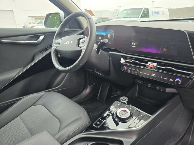 Certified 2024 Kia Niro Wind w/ Wind Preserve Package FWD image 12