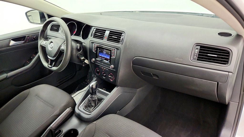 Used 2016 Volkswagen Jetta S FWD image 24