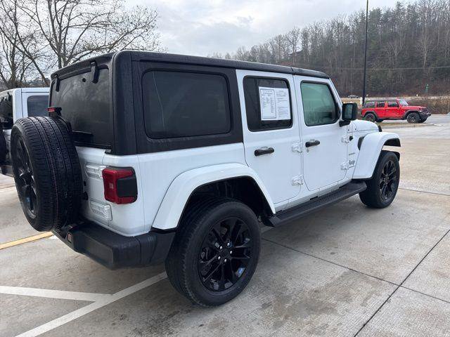 Used 2023 Jeep Wrangler Sahara w/ Cold Weather Group image 6