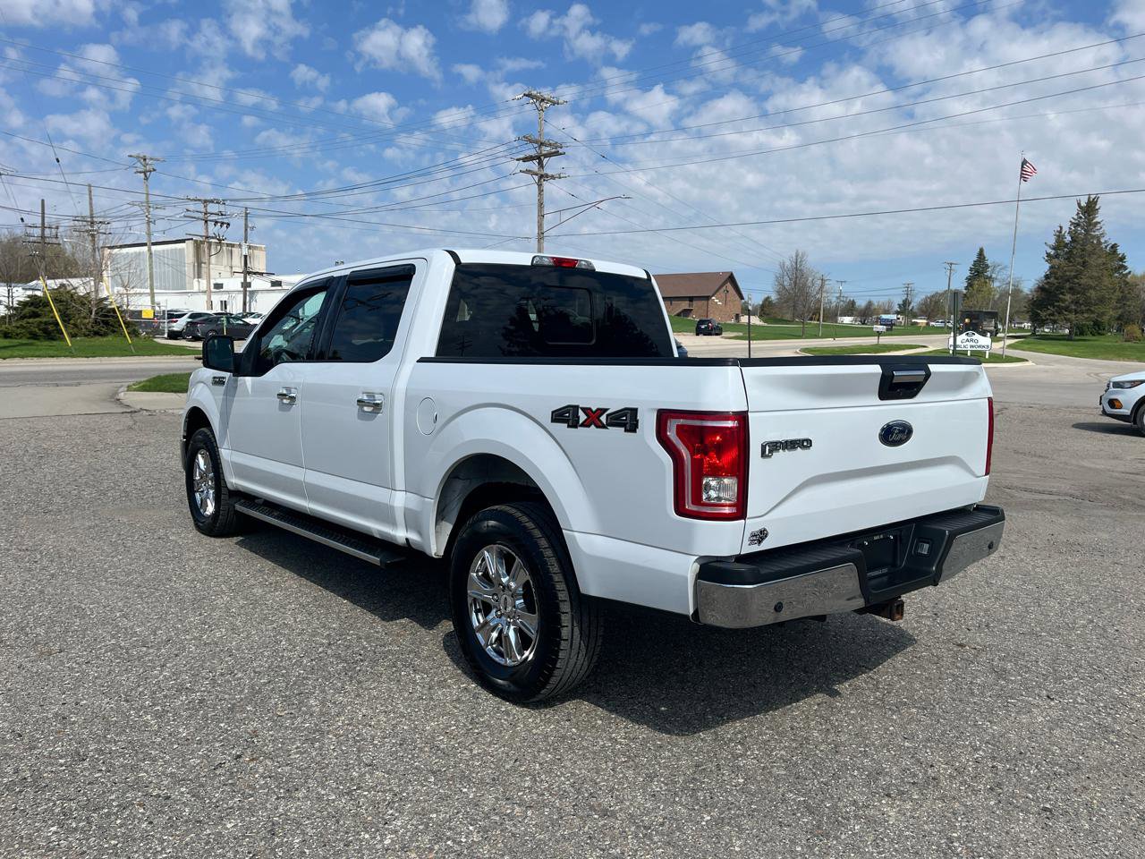 Used 2017 Ford F150 XLT w/ Equipment Group 302A Luxury image 3
