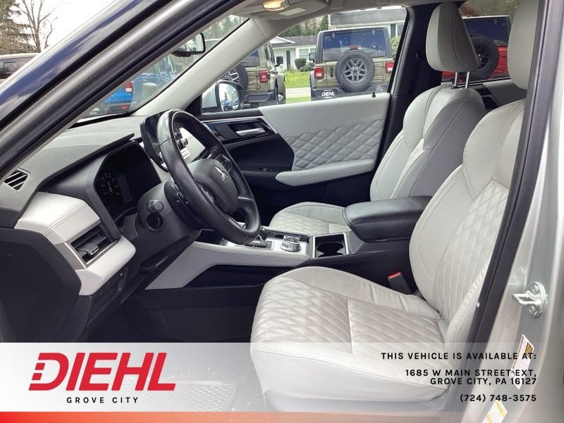 Used 2024 Mitsubishi Outlander SEL image 23