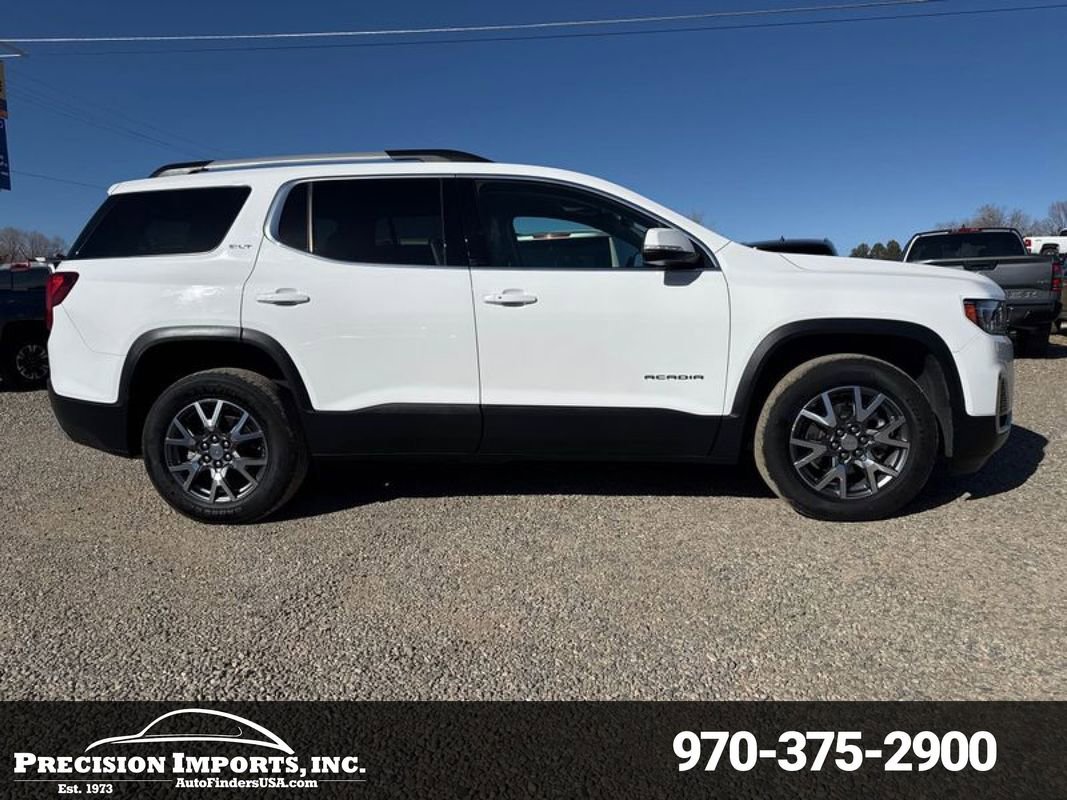 Used 2023 GMC Acadia SLT image 1