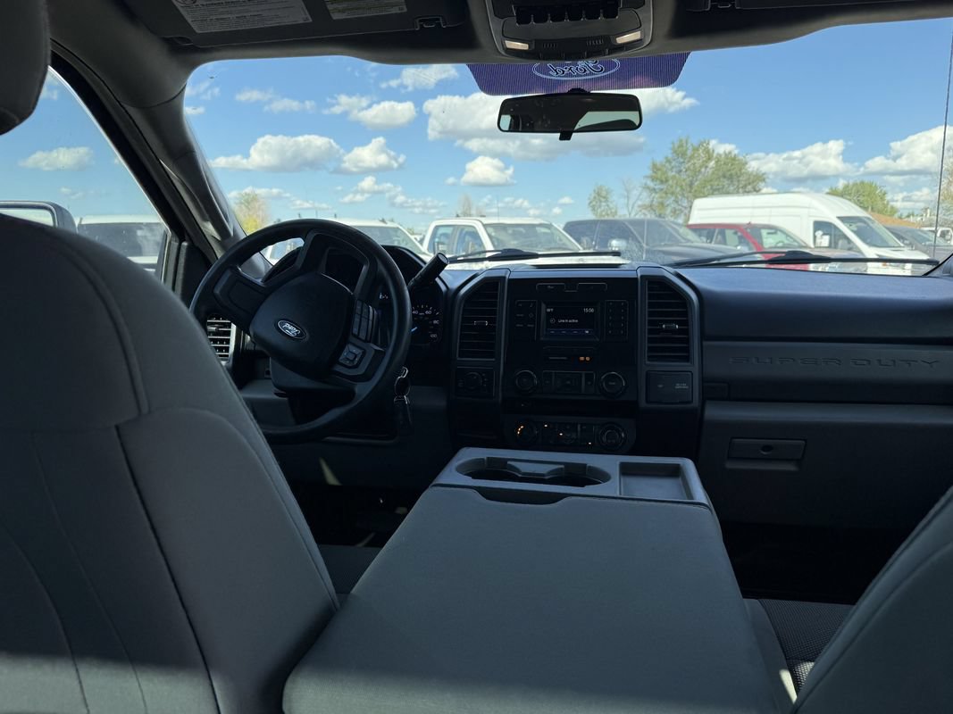 Used 2018 Ford F250 XL w/ Power Equipment Group AWD/4WD image 24