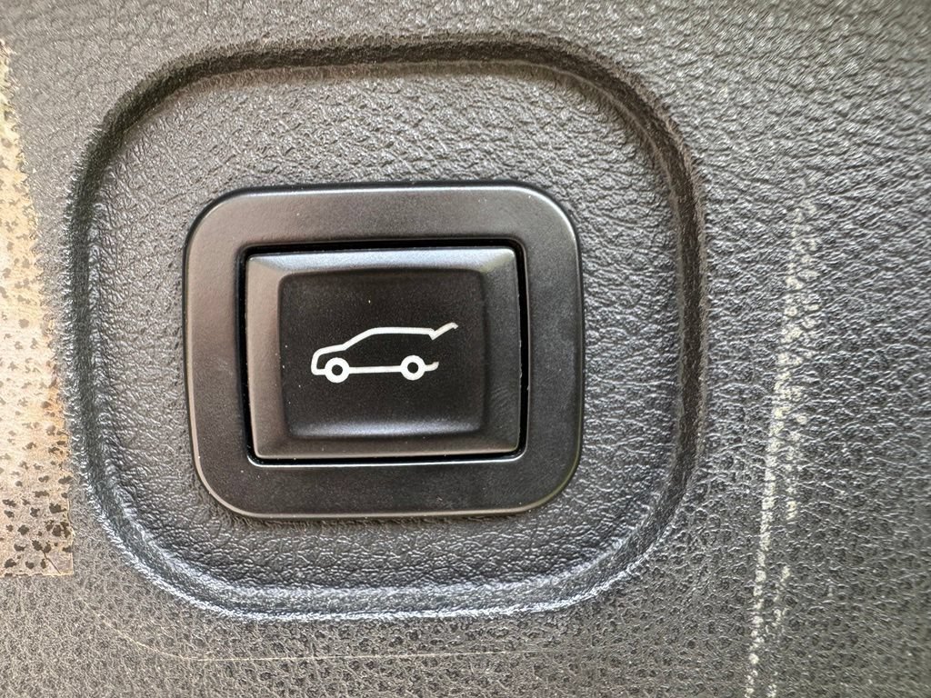 Used 2016 Chevrolet Equinox LT w/ Convenience Package FWD image 11