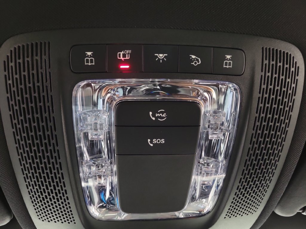 Used 2022 Mercedes-Benz GLB 250 4MATIC image 20