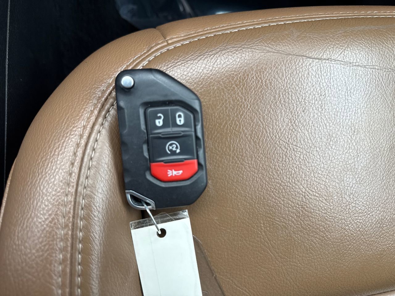 Used 2021 Jeep Gladiator Rubicon w/ Uconnect 4C Nav & Sound Group image 26