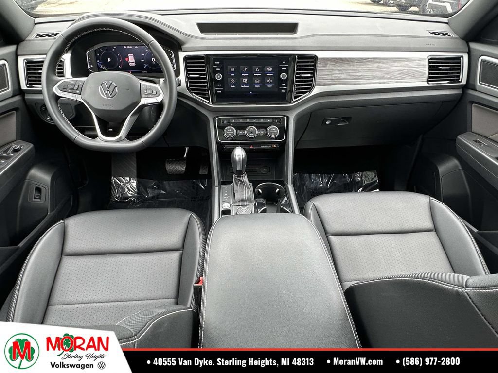 Certified 2023 Volkswagen Atlas Cross Sport SE w/ Panoramic Sunroof Package AWD/4WD image 14