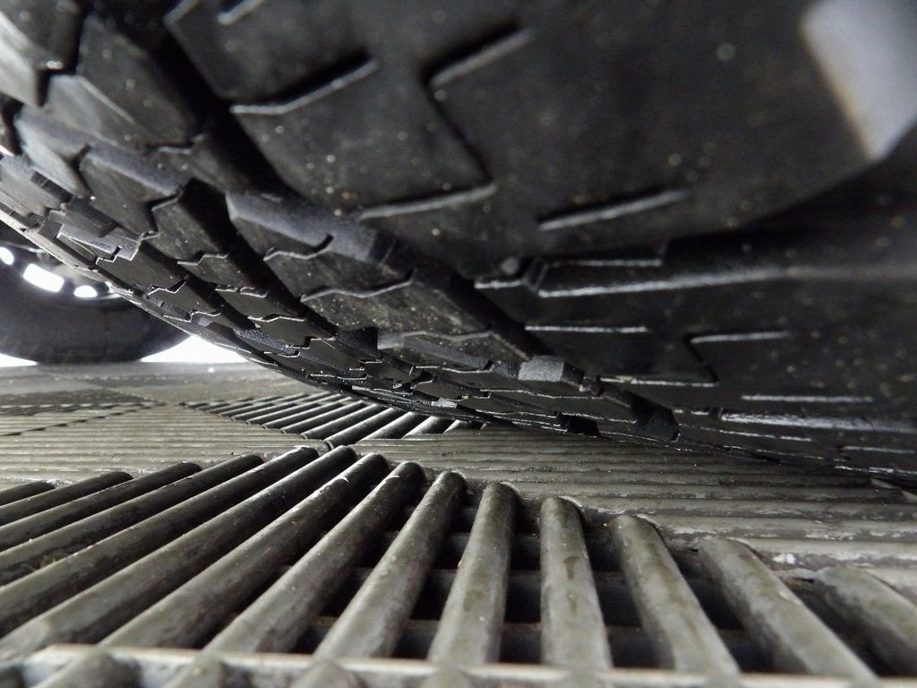 Used 2024 Ford F150 XLT w/ XLT Black Appearance Package image 8