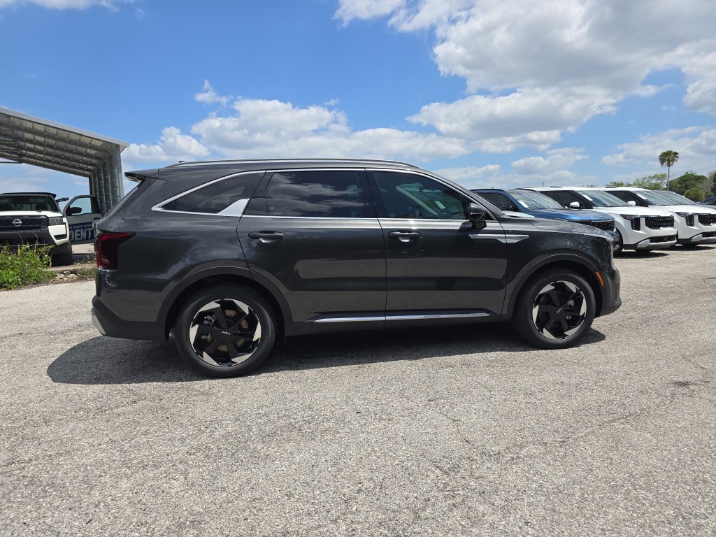 New 2026 Kia Sorento EX AWD/4WD image 9