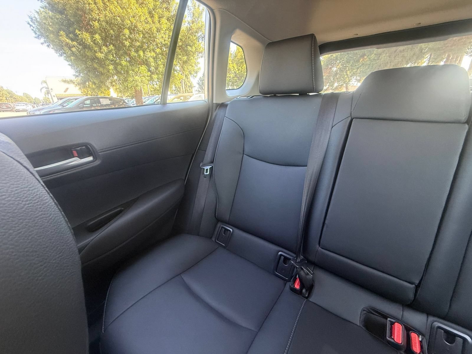 Used 2026 Toyota Corolla Cross XLE FWD image 35