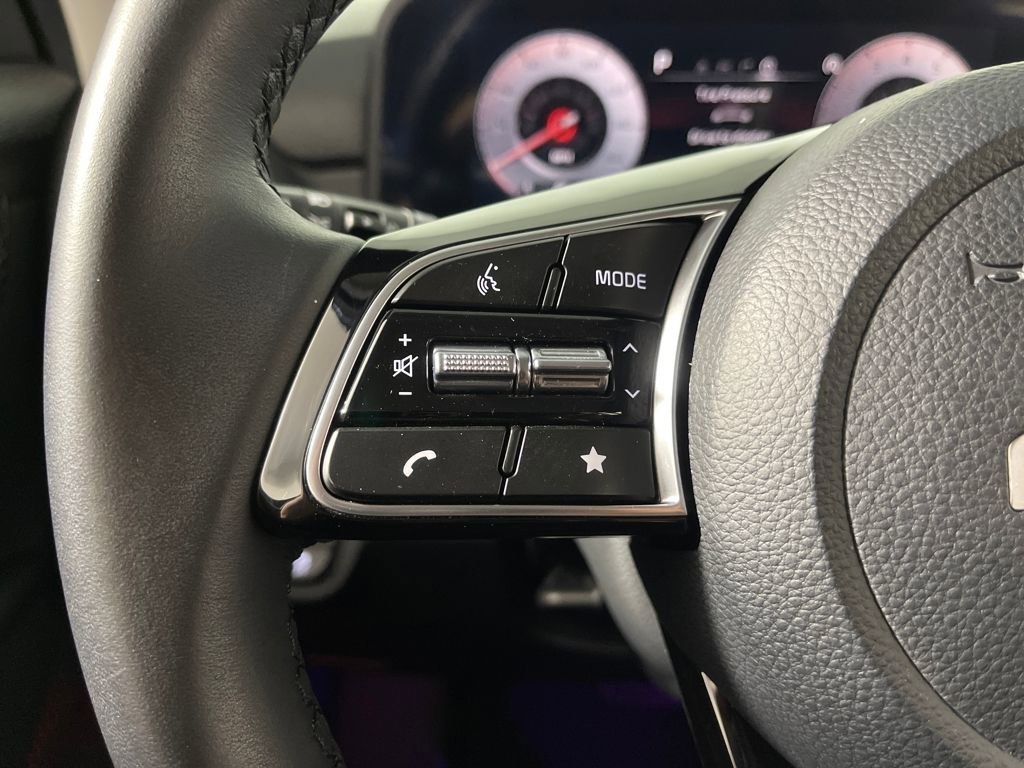 Used 2025 Kia Seltos EX w/ EX Sunroof Package image 28