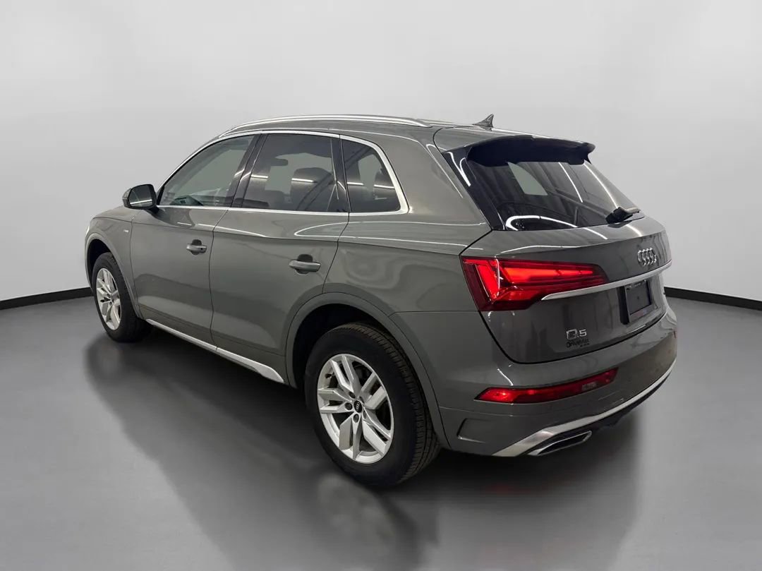 Used 2023 Audi Q5 2.0T Premium w/ Convenience Package image 7
