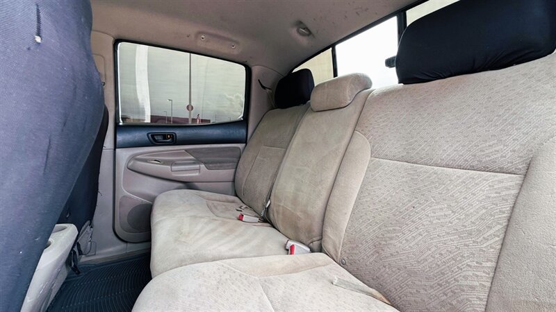Used 2007 Toyota Tacoma PreRunner RWD image 9