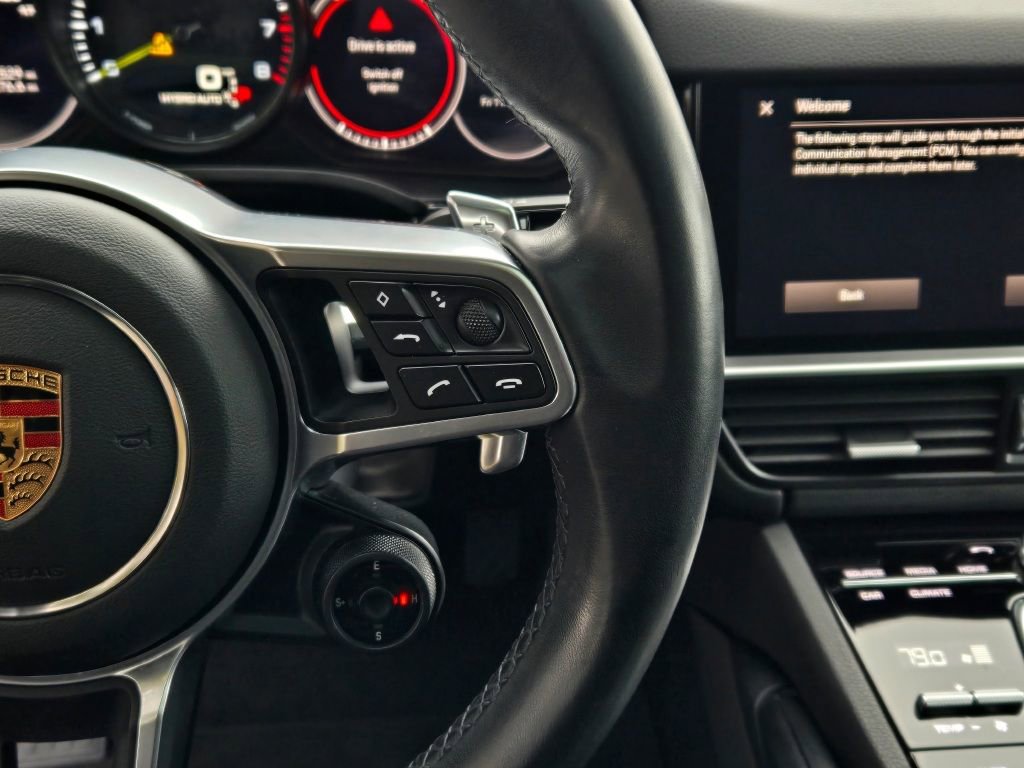 Used 2023 Porsche Cayenne Platinum Edition image 21