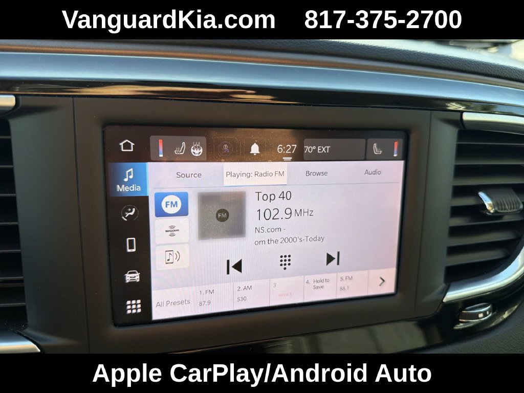Used 2022 Chrysler Voyager LX FWD image 14