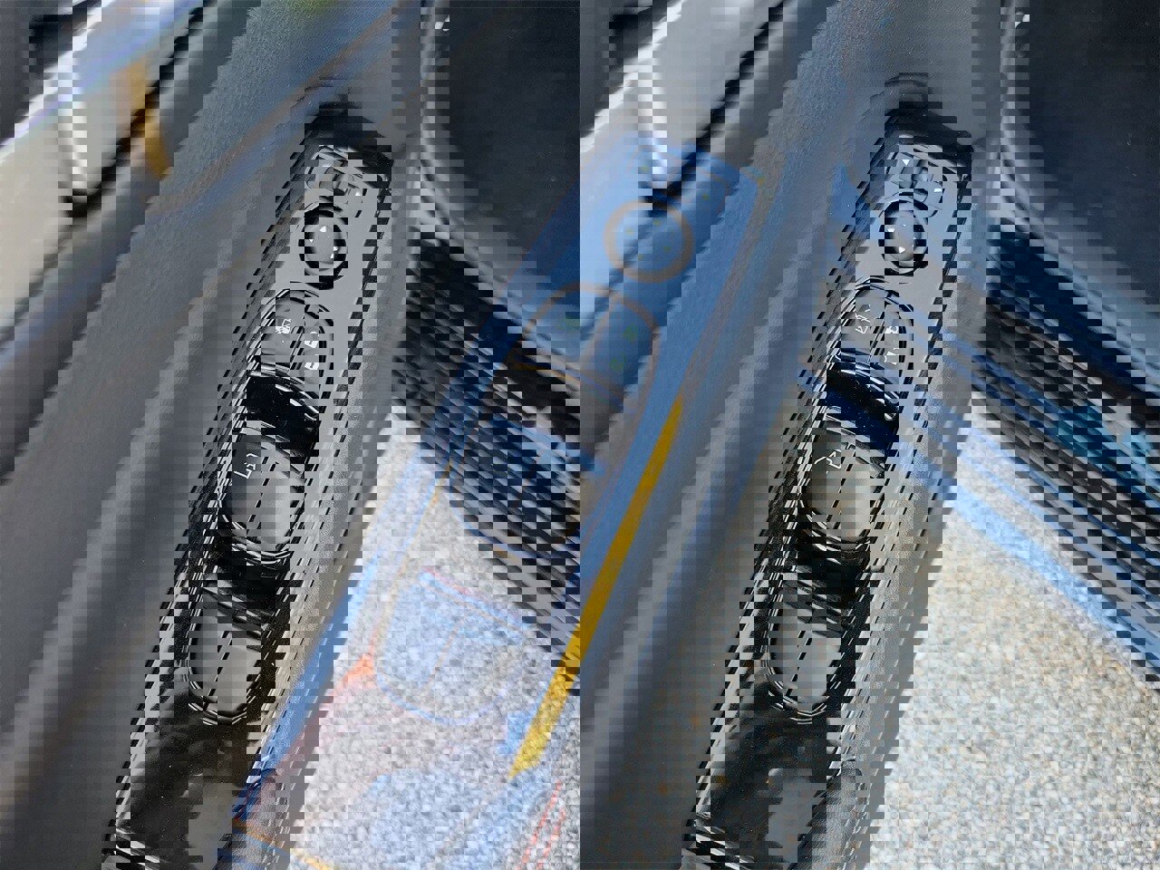 Used 2025 Nissan Altima 2.5 SR image 14