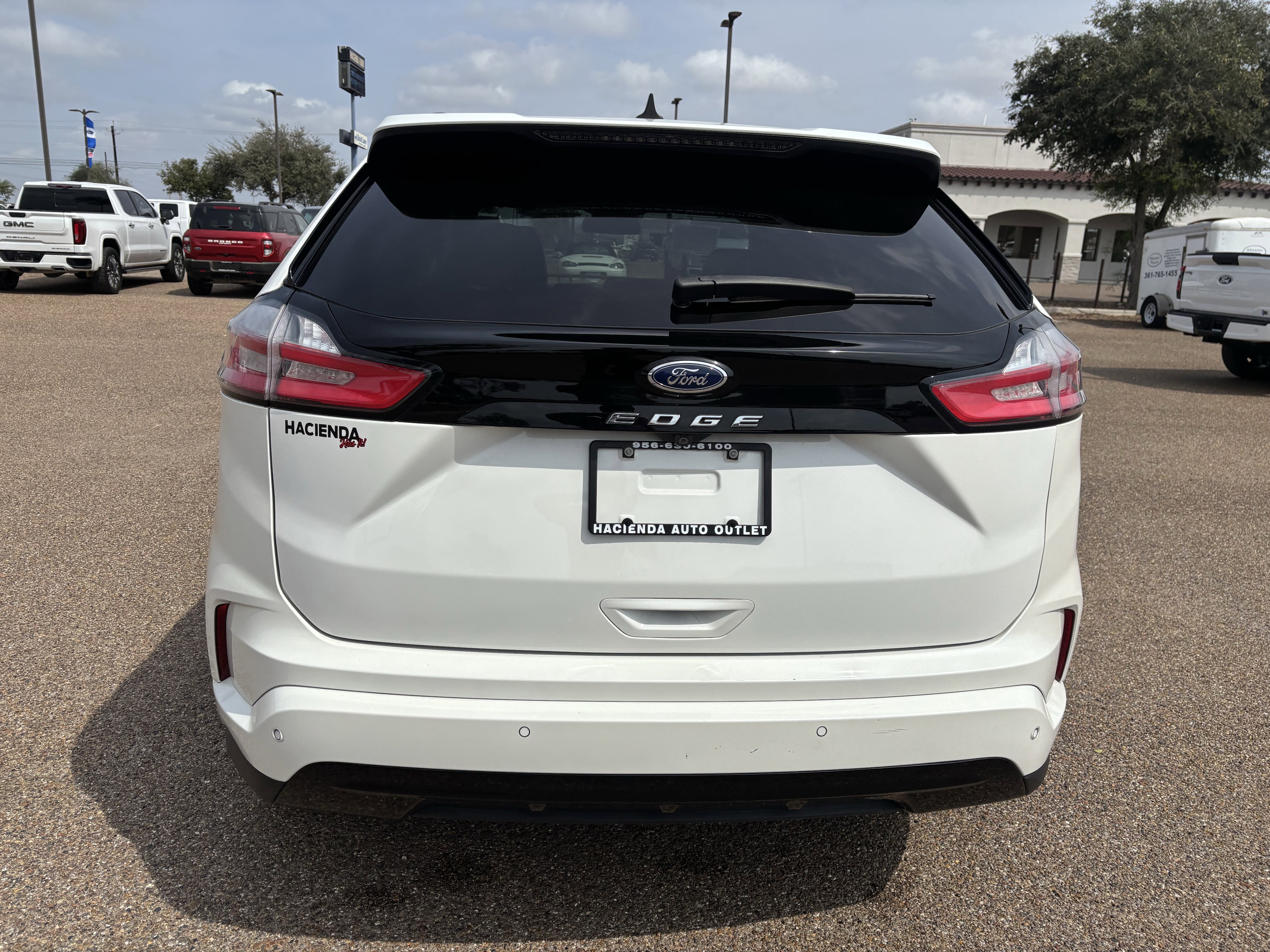 Certified 2024 Ford Edge ST-Line image 3