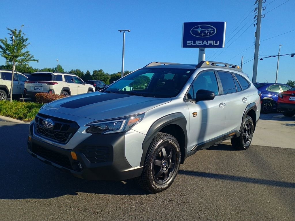 Certified 2025 Subaru Outback Wilderness w/ Wilderness Package AWD/4WD image 1