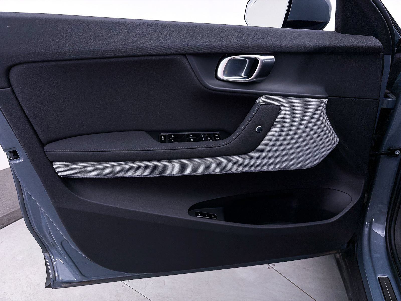 Used 2022 Polestar Polestar 2 w/ Pilot Package AWD/4WD image 16